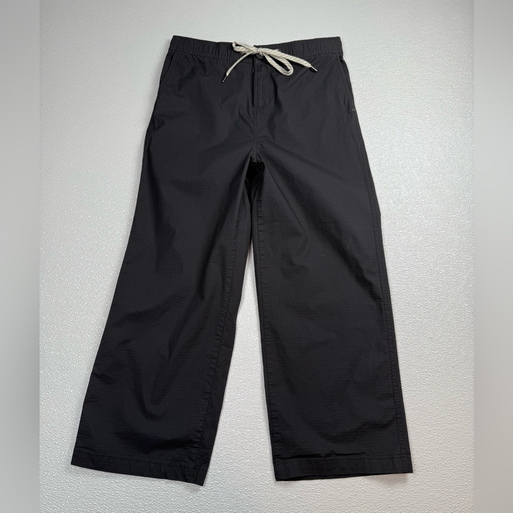 Vuori Women’s Wide Leg RipStop Charcoal VW416‎ Size Medium